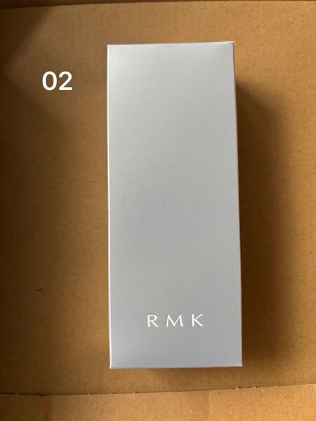 RMK スムースフィット ポアレスベース 02
