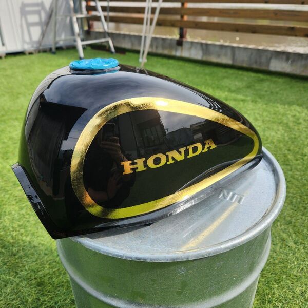 HONDAモンキー 新品タンクHONDAロゴ 金箔ゴールドリーフ ガソリンタンク ゴリラ