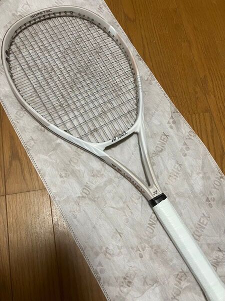 美品 ヨネックス ブイコア100 グリップ サイズ2 2本目
