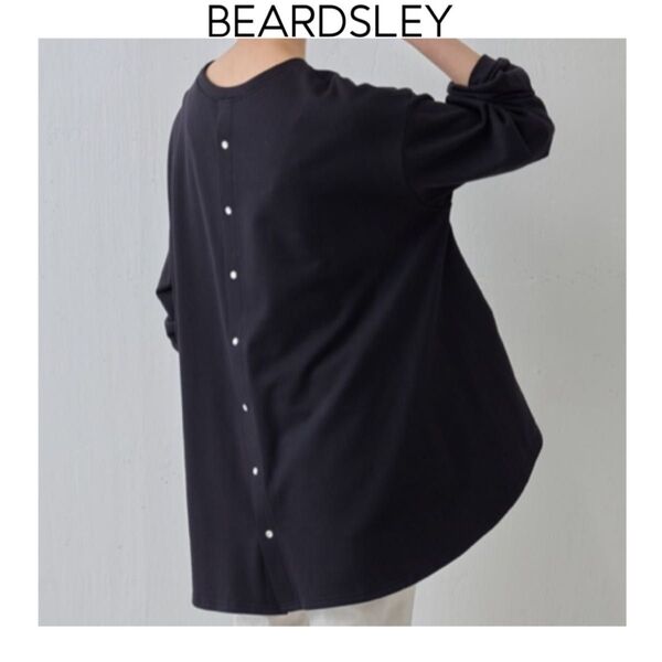 BEARDSLEY 後ろパールドットボタンカットソー ブラック ビアズリー コットン 長袖 ブラウス チュニック フレアー 黒