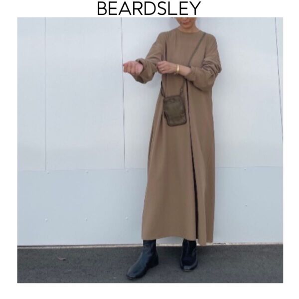 BEARDSLEY サラサラカットワンピース ベージュ ビアズリー 長袖 ロング ジャージー フレアー ストレッチ