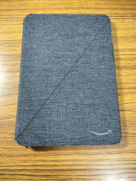 【美品】Fire HD 8(第10世代)本体と Amazon純正カバー (チャコールブラック)+液晶フィルム付き