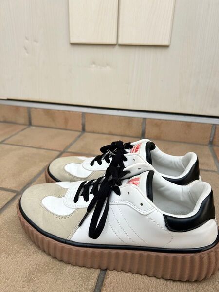 スニーカー 白 厚底 ホワイト ジャーマントレーナー Java