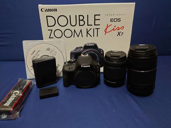 (値下げしました!)Canon デジタル一眼レフカメラ EOS Kiss X7 ダブルズームキット
