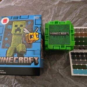 マクドナルド ハッピーセット マインクラフト 草ブロックとラマ