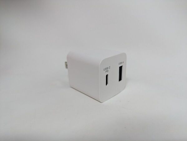 多摩電子 急速充電器 最大 20W ( Type-C、PD対応 )、最大18W ( USB-A )AP137 ホワイト ( 白 )