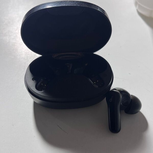 アンカー ワイヤレスイヤホン Bluetooth ブラック Soundcore lifeP2 mini 右耳