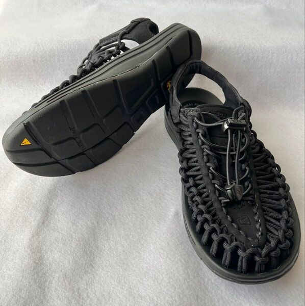 KEEN キーン UNEEK ユニーク ブラック 23.0cm