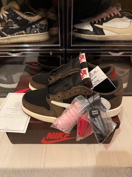 travis Scott NIKE Air Jordan 1 ダークモカロー