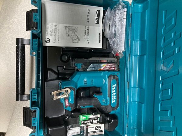 マキタ 充電式ピンタッカ PT001G 本体