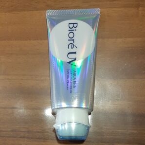 NEW 花王 ビオレUV呼吸感ベールUV アクアリッチエアリーホールドクリーム/1個