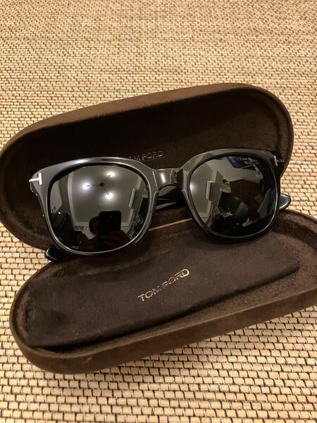 TOM FORD トムフォード ブラック サングラス ケース付き