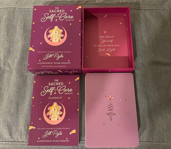 【正規品・英語版】The Sacred Self-Care Oracle 超美品 セルフケアオラクルカード 未使用