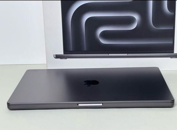 最新MacBook Pro 16インチ 24GB 512GB SSD 美品