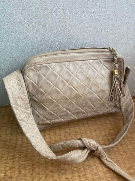 シャネル CHANEL マトラッセ フリンジ ベージュ ショルダーバッグ