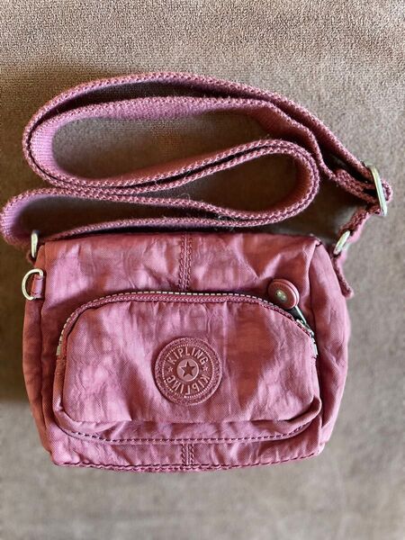 6月末までです★ Kipling ショルダーバッグ レッド系