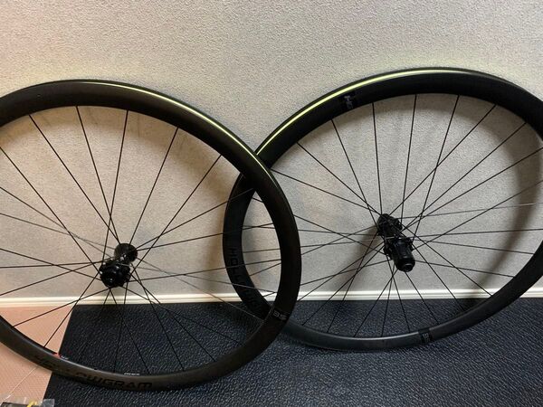キャノンデール CANNONDALE ホログラム 35 HOLLOWGRAM 35 カーボン クリンチャー ロード ホイール