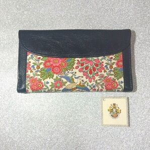 LIBERTY リバティ 二つ折り 長財布 財布 薄型 花柄 レザー