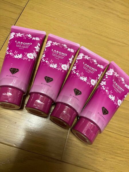 新品 ラボモ スカルプアロマ ヘアカラートリートメント 白髪染め カラー ルーチェ ダークブラウン 200g 4個 髪染め