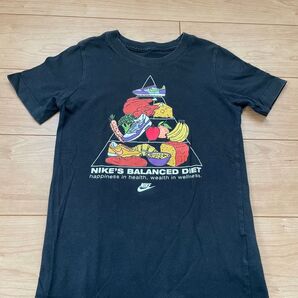 NIKE Tシャツ 半袖 プリント ブラック 140㎝
