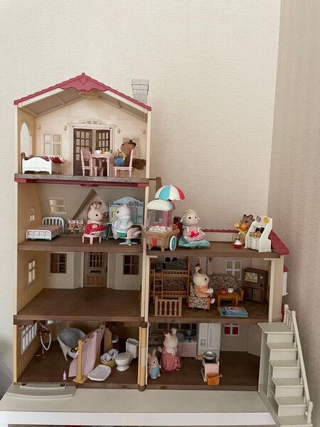 シルバニアファミリー まとめ売り 赤い屋根の大きなお家