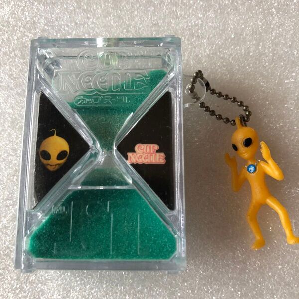 日清 U.T カップヌードル 砂時計 キーホルダー 宇宙人