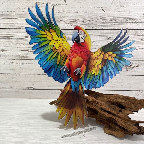 【コンゴウインコ】サンキャッチャー風アクリルオーナメント|吊り下げ式ステンドグラス風インテリア/窓・壁装飾◎ 壁飾り 壁掛け