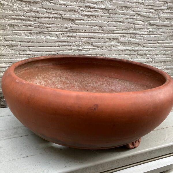 盆栽鉢 大型 落款あり 3つ脚 丸鉢 アンティーク 骨董品 陶芸 園芸 雲脚 焼物 朱泥 中国