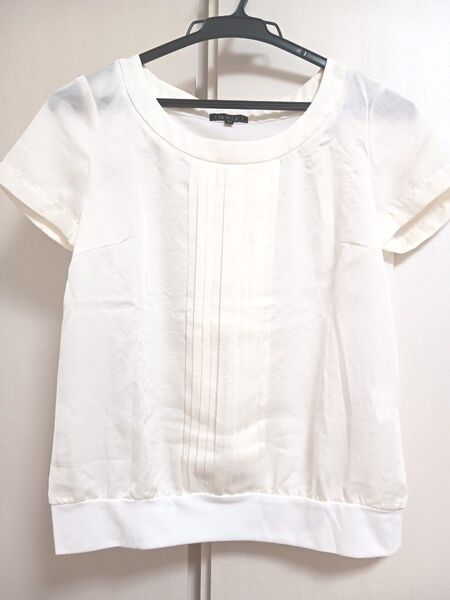INDIVI プリーツ ホワイト 半袖 Tシャツ 38
