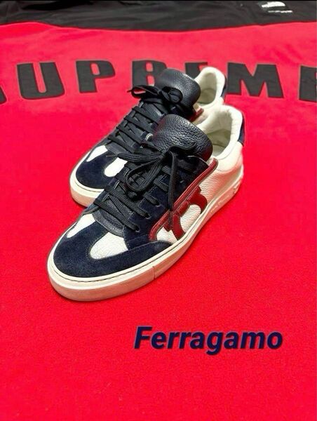 ★人気色★Salvatore Ferragamo フェラガモ スニーカー