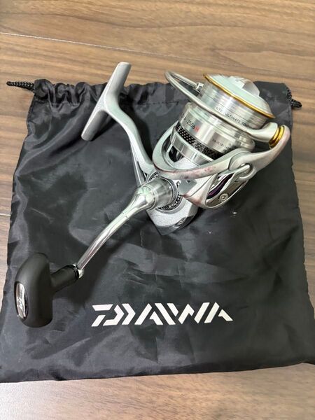 ダイワ スピニングリール カルディア 2506H