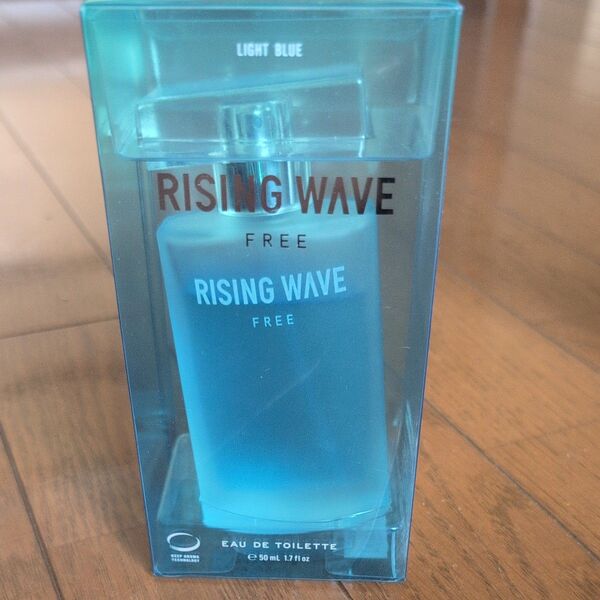 RISING WAVE FREE EAU DE TOILETTE 50ml ライトブルー