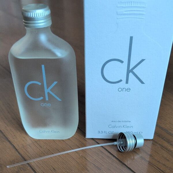 Calvin Klein ck one 100ml 香水 オードトワレ
