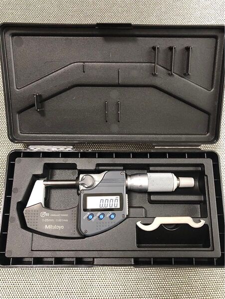 【中古 美品!!】Mitutoyo デジタルマイクロメーター MDC-25MX