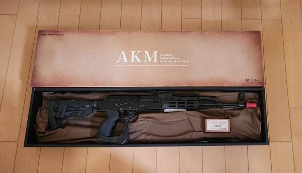 東京マルイ ガスブローバックガン AKM カスタム品