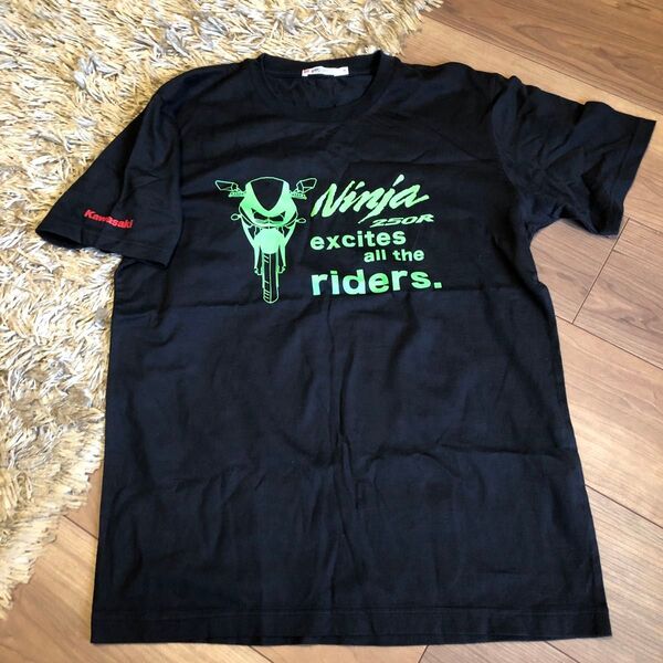 ユニクロ カワサキ Ninja250R ◆Tシャツ/M ロゴプリント 未使用 ブラック色