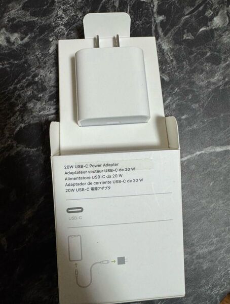 Apple純正 20W USB-C電源アダプタ A2305