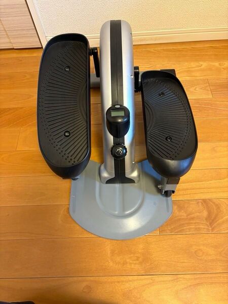 ミニステッパー コンパクト トレーニング器具 ダイエット器具 シルバー