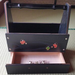 木製 引き出し付小物入れ マガジンラック 和風柄 未使用品