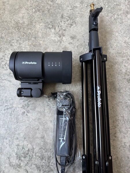 プロフォト B10 スタンド付き