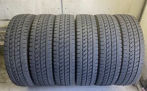 送料無料　205/80R17.5 120/118L LT （ブリヂストン）BLIZZAK W979 B.29