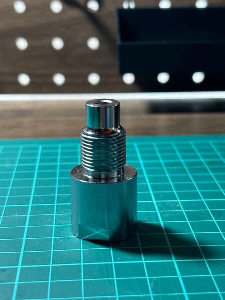 ADAレギュレータ 汎用ボンベアダプター