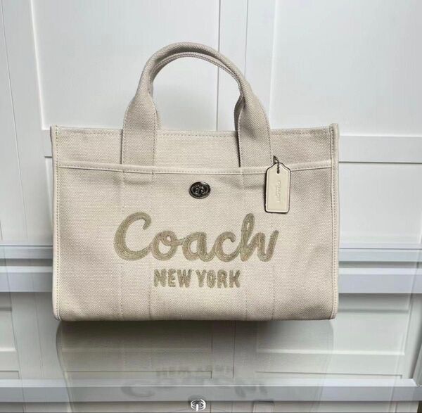 コーチ カーゴ トートバッグ ベージュ