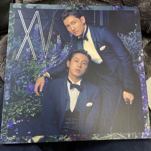 未使用 東方神起 XV(CD+Blu-ray Disc)(初回生産限定盤)美品