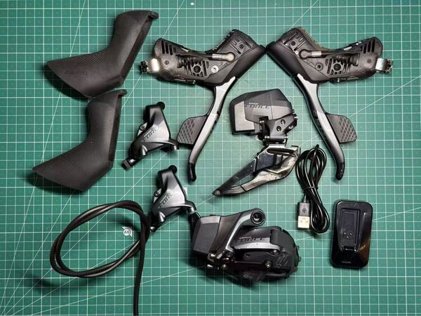 SRAM FORCE eTap AXS 2x12s 無線 油圧 ディスクコンポセット