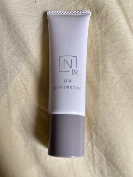 UV protector N organic トーンアップ SPF30/PA+++