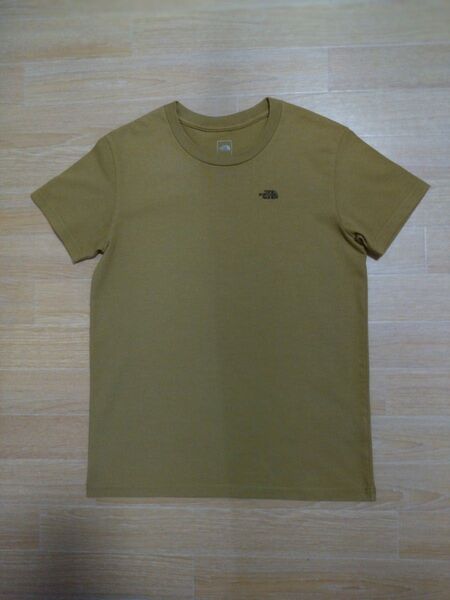 ノースフェイスTシャツ、前後ワンポイント刺繍ロゴ半袖Tシャツ【レディースLサイズ】