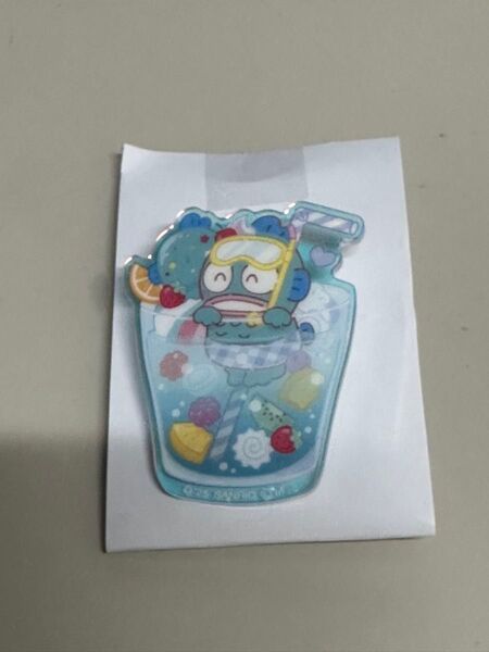 サンリオキャラクターズ アクリルブローチ クリーム in スナック ハンギョドン