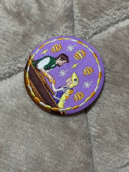 Disney Characters 刺繍缶バッジビスケット ディズニー