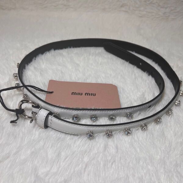 MIU MIU ミュウミュウ スタッズ レザーベルト ホワイト 白 キラキラ